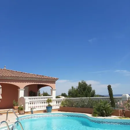 Les Collines D'ugernum 3*