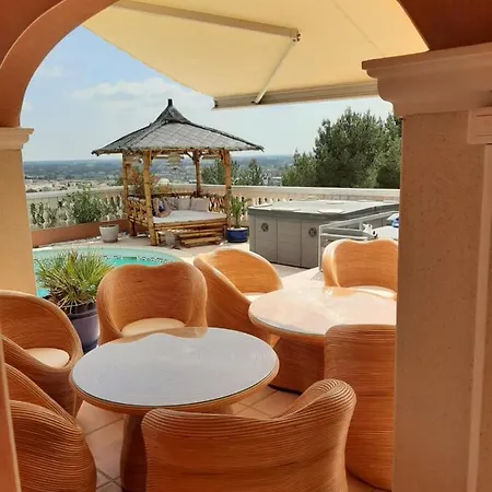 Nocleg ze śniadaniem Les Collines D'ugernum Beaucaire (Gard)